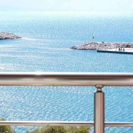 Papageorgiou 3*